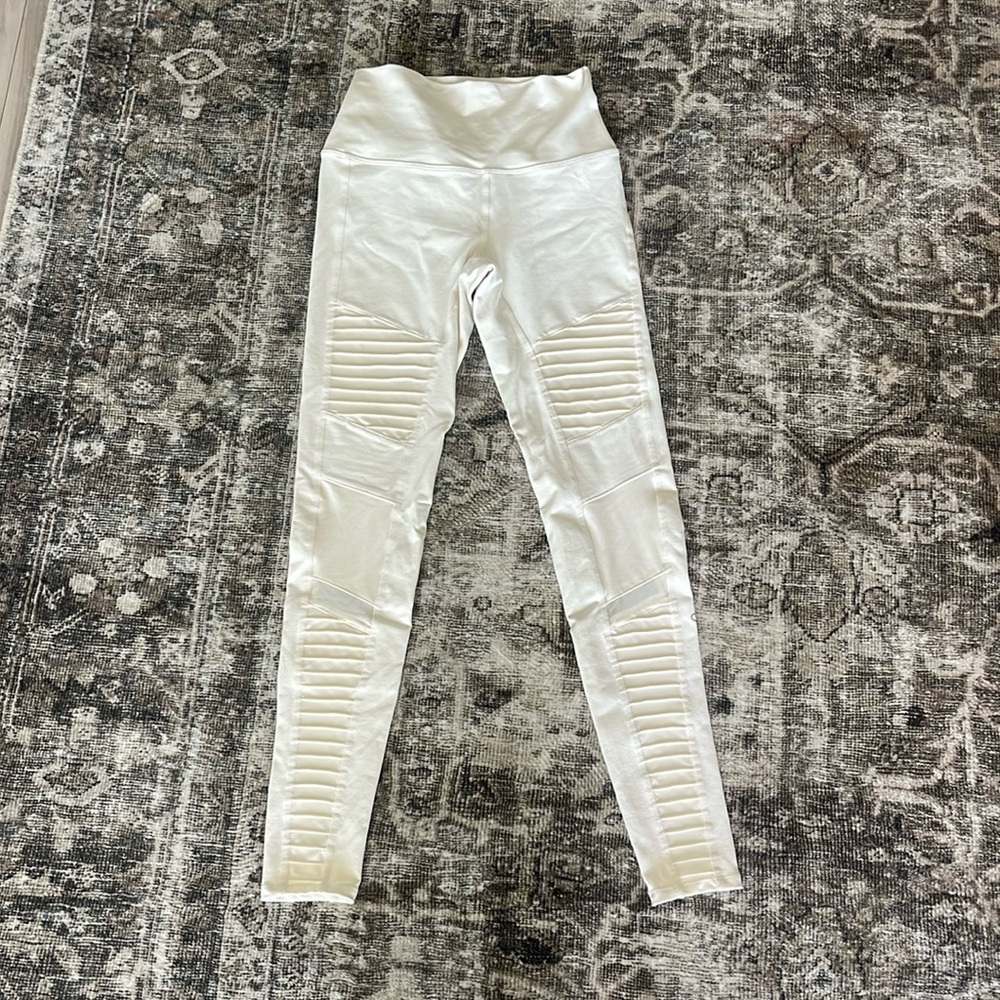 Alo Leggings